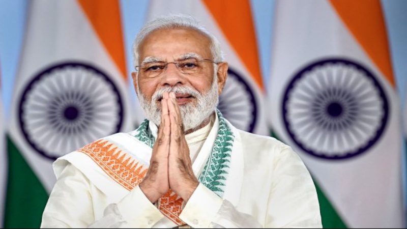 PM Narendra Modi UP Global Investors Summit 2023 Maharashtra Vande Bharat Trains